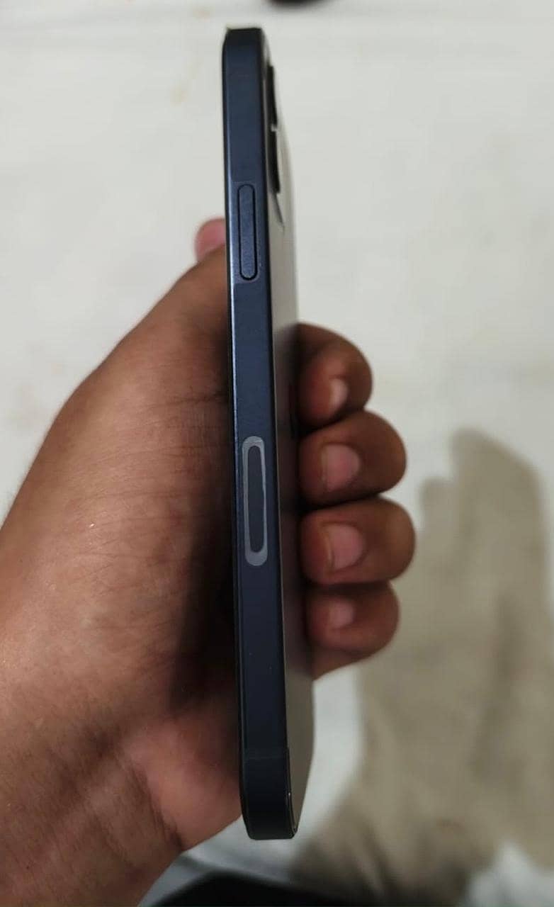 iPhone 12 1