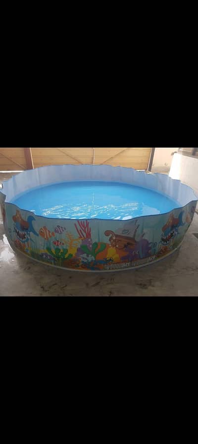 swinging pool