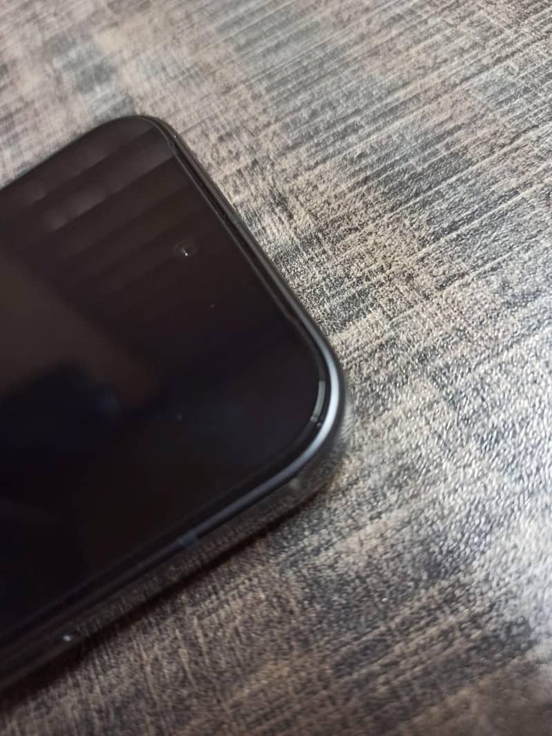 Google Pixel 9 4
