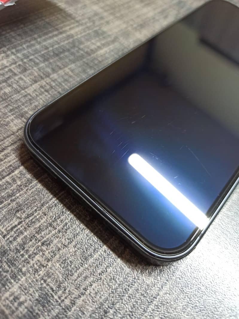 Google Pixel 9 5