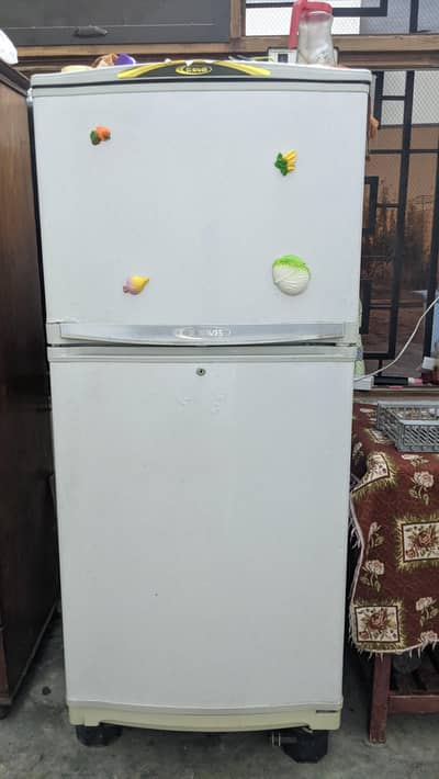 10/8 condition all ok white color