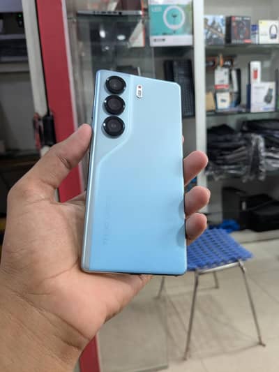 Tecno CAMON 40