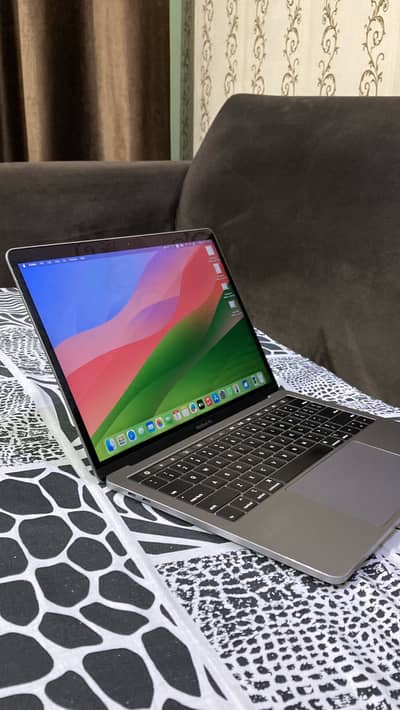 MacBook Pro 2018 | 13 inch |  512 GB | TouchBar