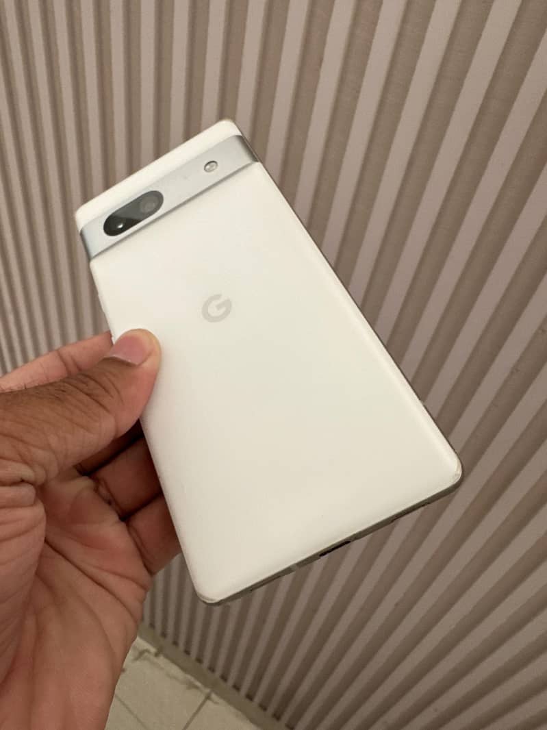 Google Pixel 7a 2