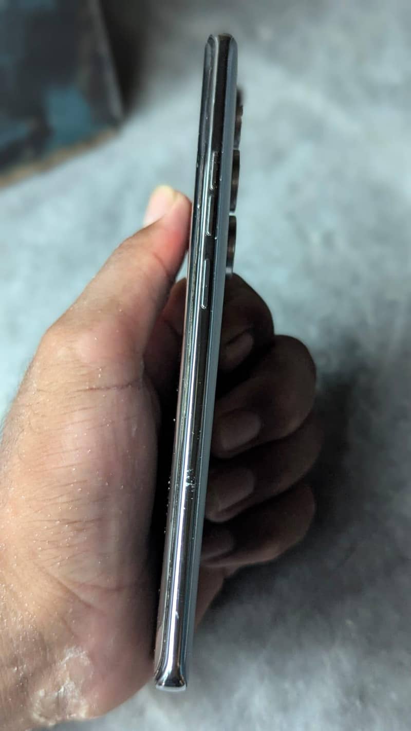 Tecno CAMON 40 Pro 1