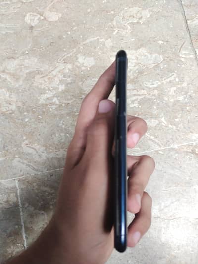 Apple iPhone SE