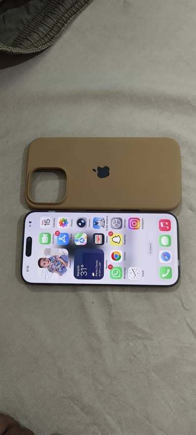 Apple iPhone 16 Pro Max