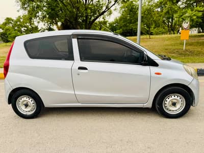 Daihatsu Mira 2011