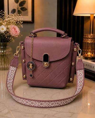 Women's Leather Plain Hand Bag