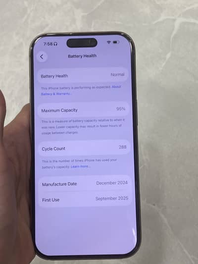 Apple iPhone 16 Pro jv