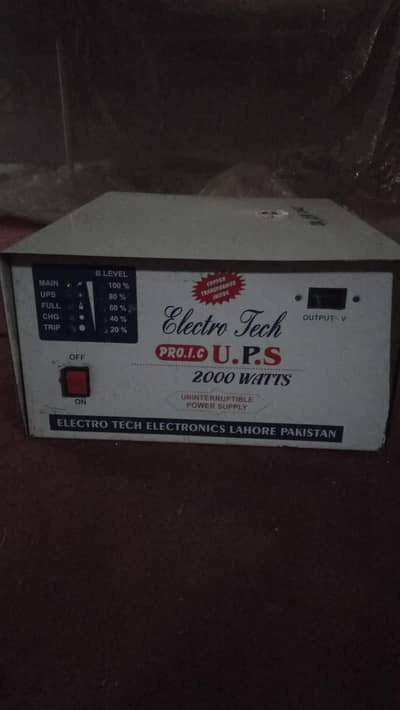4000 watt ups