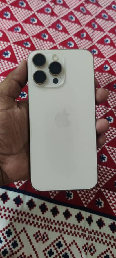 Apple iPhone 16 Pro Max