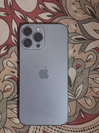 Apple iPhone 13 Pro Max. 4 month sim time