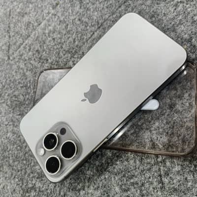 Apple iPhone 15 Pro Max