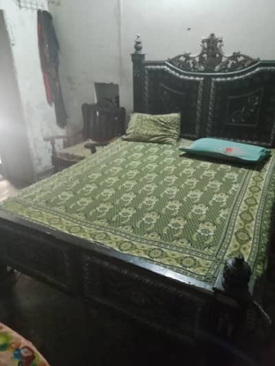 Urgent Bed Set for Sell