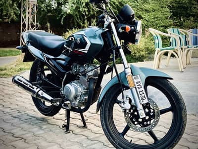 Yamaha YB 125Z-DX 2025