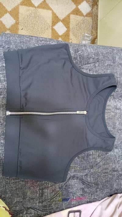 Women Zipper paded SportsBra XL Size. Premium Fabric