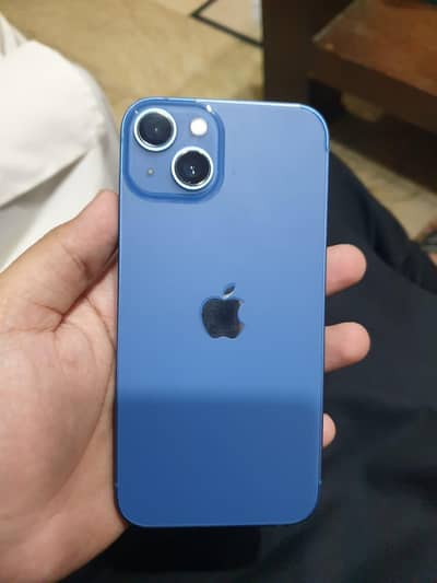 Apple iPhone 13