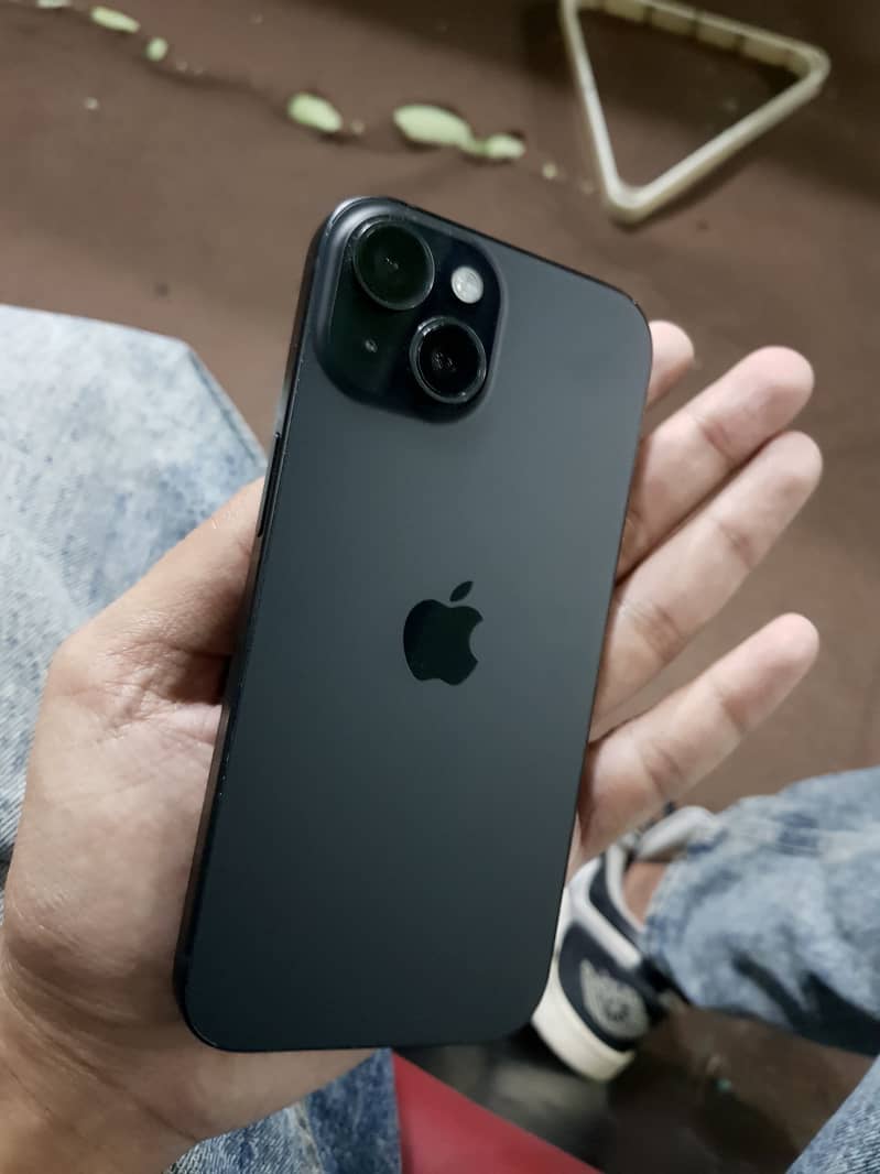 Apple iPhone 15 1