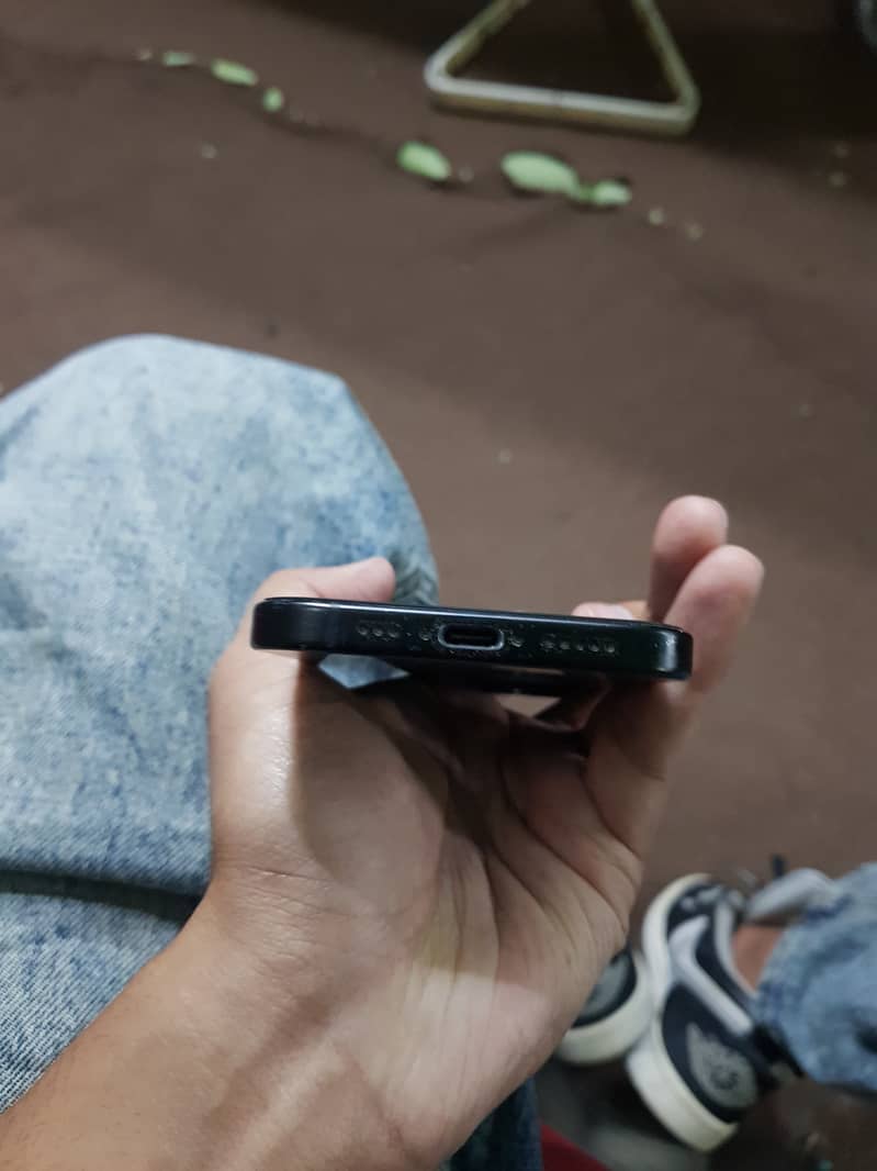 Apple iPhone 15 2