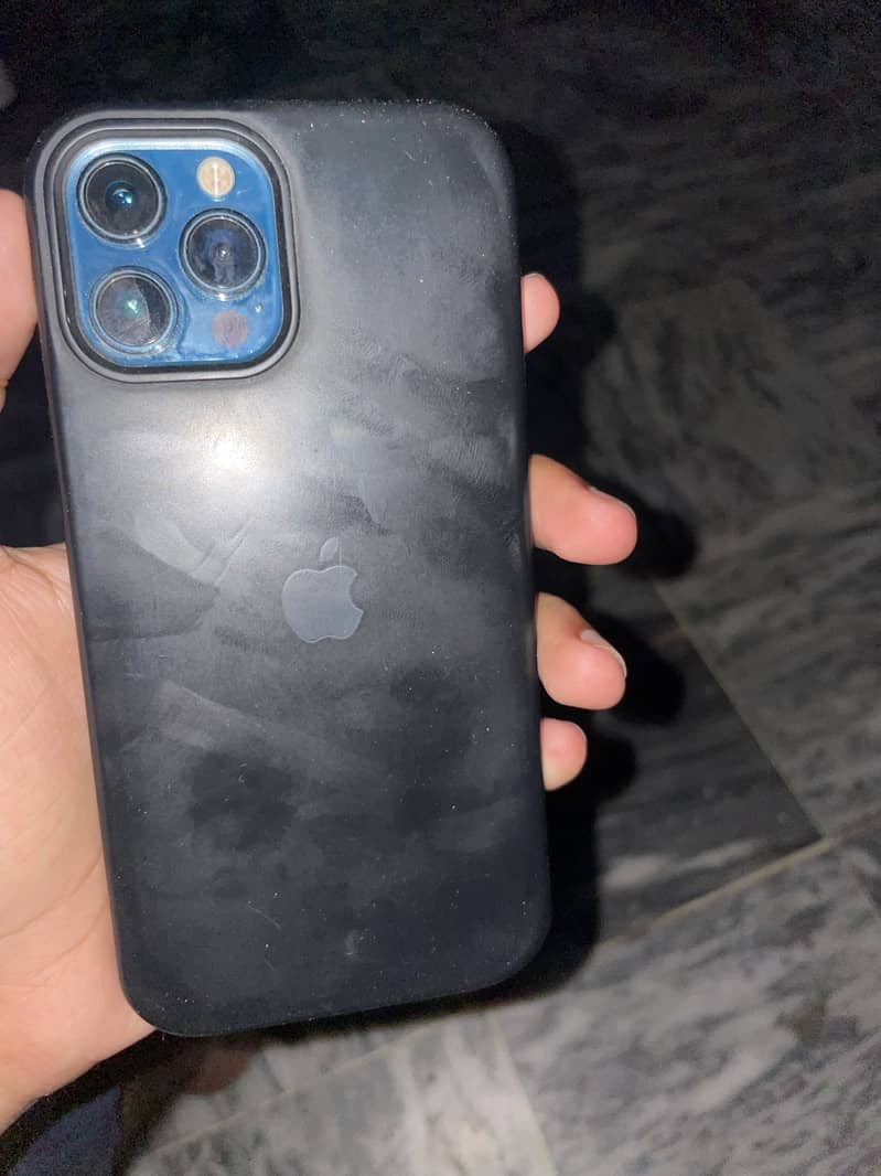 Apple iPhone 12 Pro Max 2