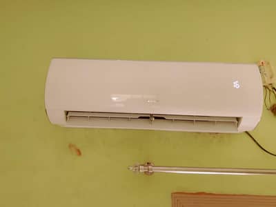 Ac gree 1. ton inverter heat and cool/0323/4811011/