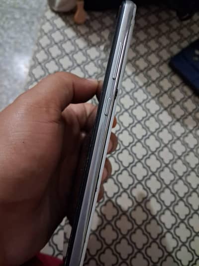 Samsung Mobile A52