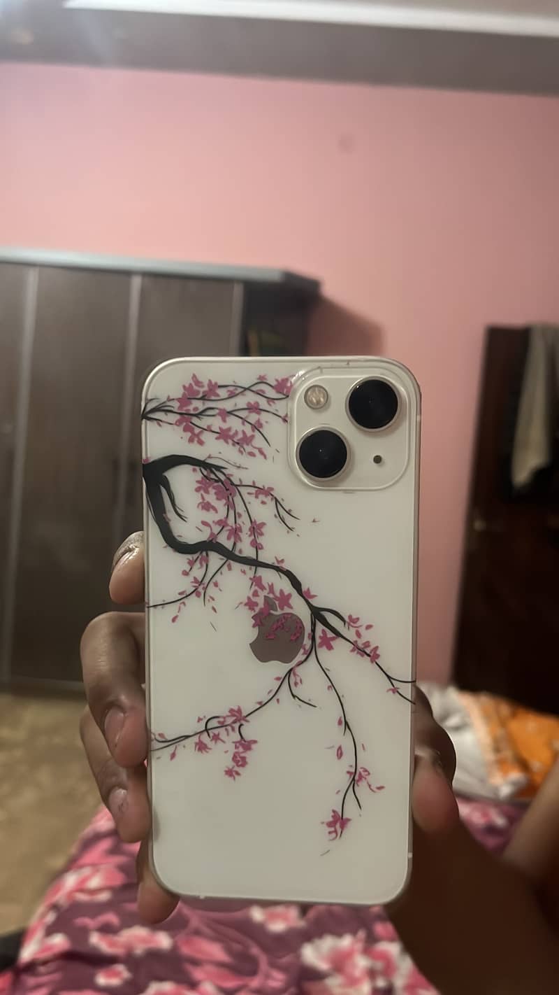 Apple iPhone 13 1