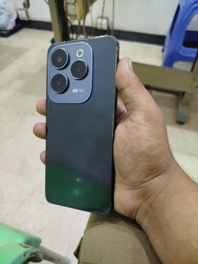 Infinix Hot 40 Pro