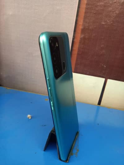 Tecno Spark 8C