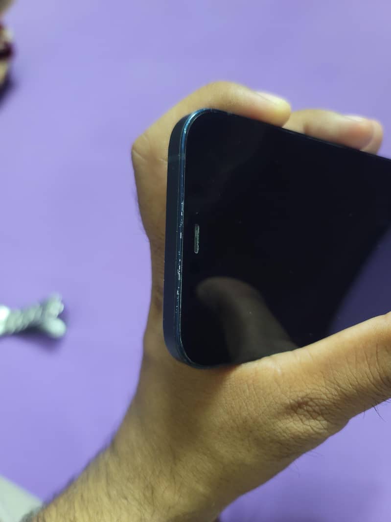iphonel 12 4