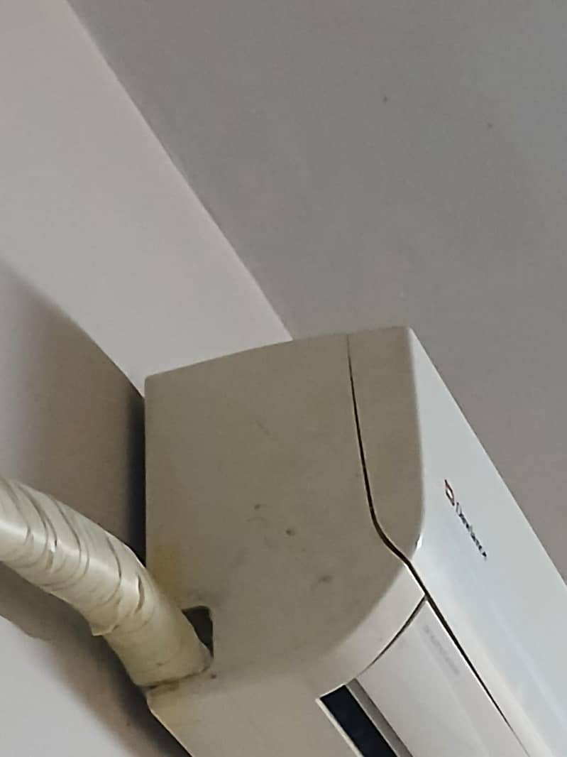 Dawlance 1.5 ton split A/C 4