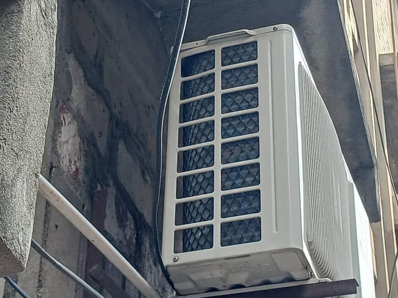 Dawlance 1.5 ton split A/C 5