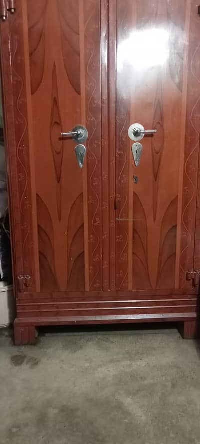 iron cubard