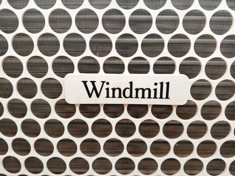 Windmill Window AC 4