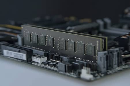 TeamGroup Elite 8GB 3200MHz C22 DDR4 U-DIMM Desktop Memory