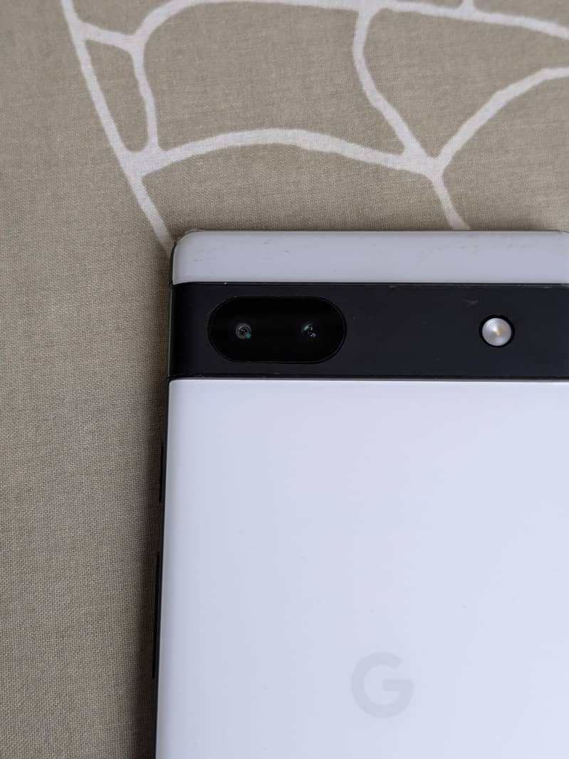 Google Pixel 6a 1