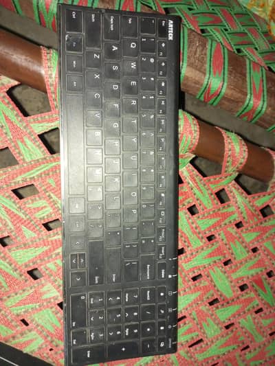 ARTECK HW193 KEYBOARD
