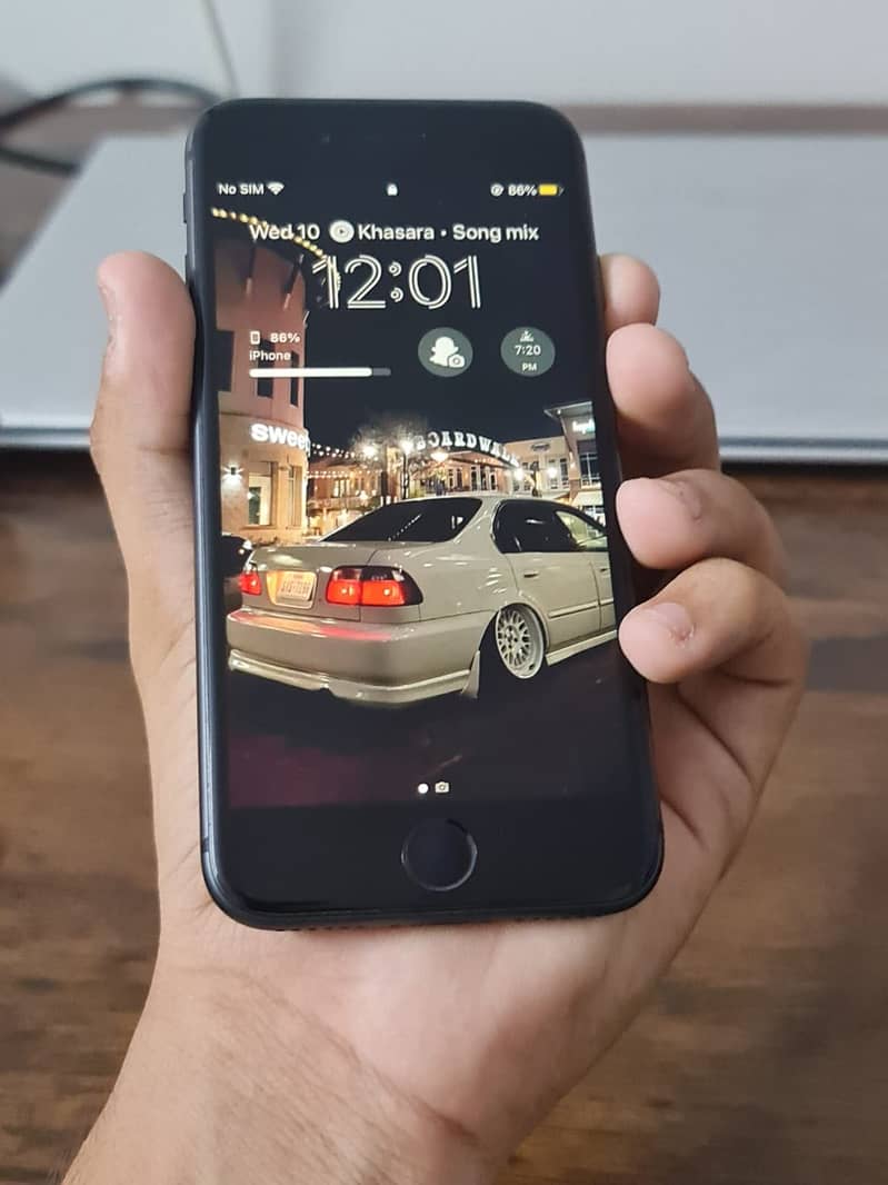 iPhone 8 2