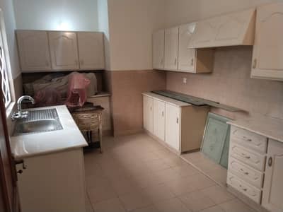 1 kanal upper portion available for rent near DHA community club in phase 4 FF block DHA Lahore