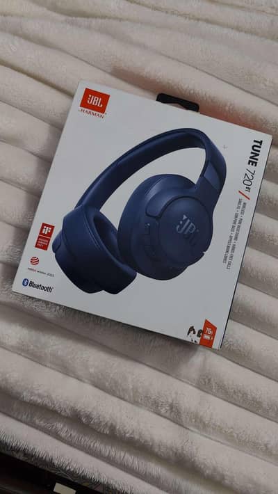 JBL Tune 720BT Bluetooth Headphones | Hands Free | Harman Kardon