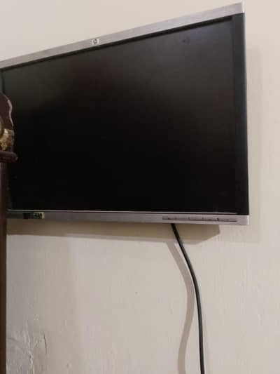 LCD 16" inch