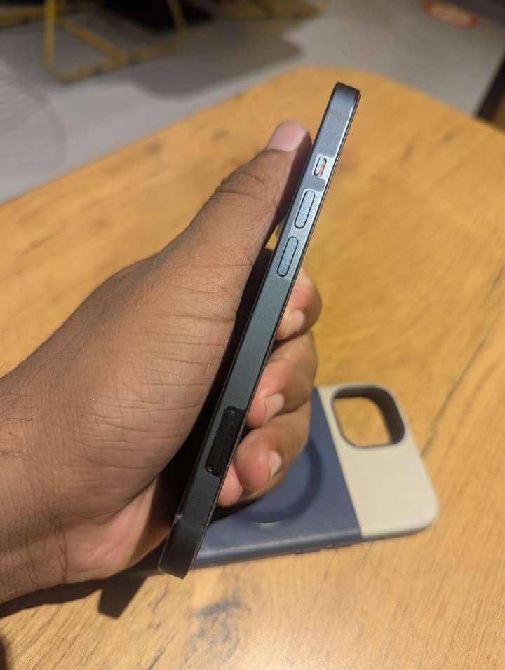 Apple iPhone 13 4