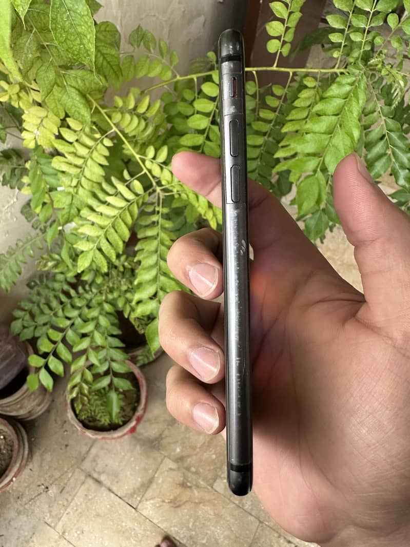 Apple iPhone 8 7