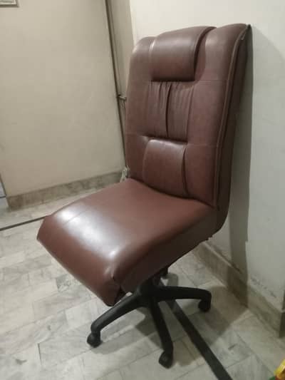 Boss chairs or Client chairs Available