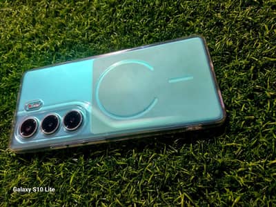 Tecno CAMON 40 Pro