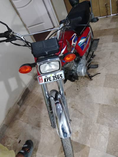 Honda CG-125 2022 Red Tank