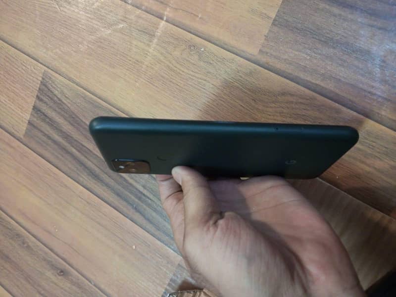 Google Pixel 5a 1