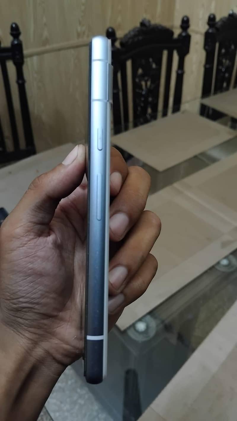Google Pixel 7a 1