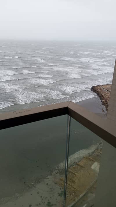 EXCLUSIVE SEA FACING APARTMENT FOR RENT The Views Emaar Karachi